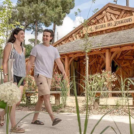 Flower Au Bois Des Biches Κάμπινγκ 4*