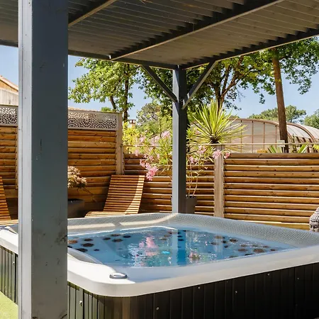 Flower Au Bois Des Biches Κάμπινγκ