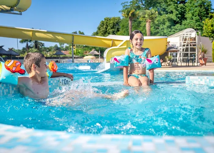 Κάμπινγκ Flower Au Bois Des Biches 4*