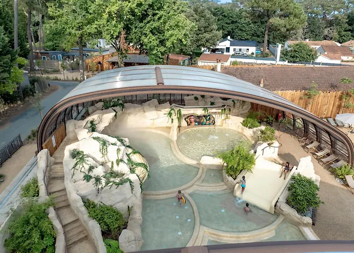 Flower Au Bois Des Biches 4* Saint-Hilaire-de-Riez