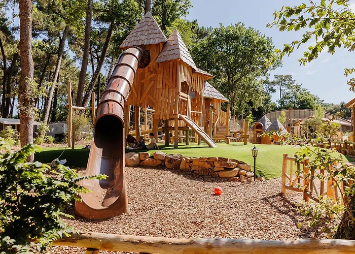 Flower Au Bois Des Biches Κάμπινγκ 4*