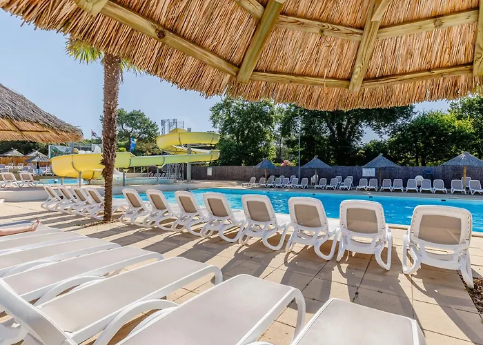 Flower Au Bois Des Biches Κάμπινγκ 4*