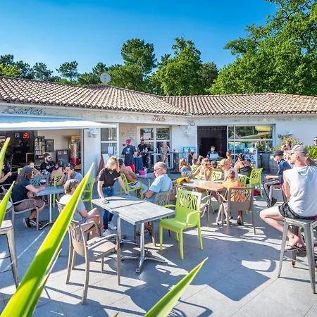 Flower Les Biches Campsite 4*