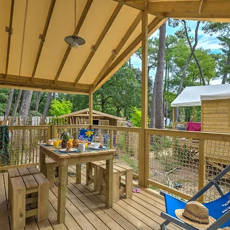 Campsite Flower Les Biches Saint-Hilaire-de-Riez
