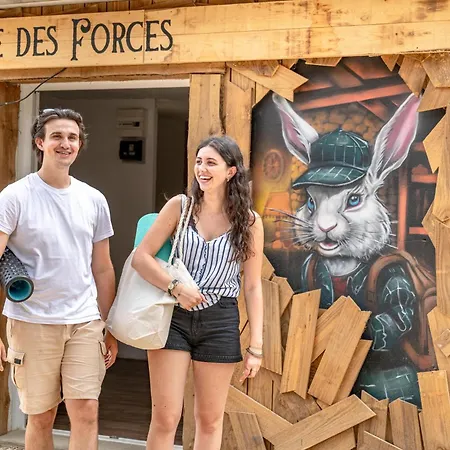 Flower Au Bois Des Biches Kamp alanı