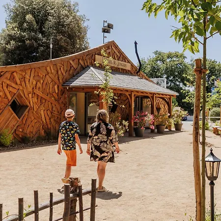 Kamp alanı Flower Au Bois Des Biches